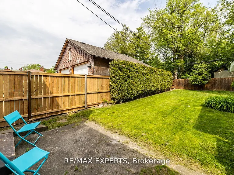 98 Elgin St E #1 — Photo 19