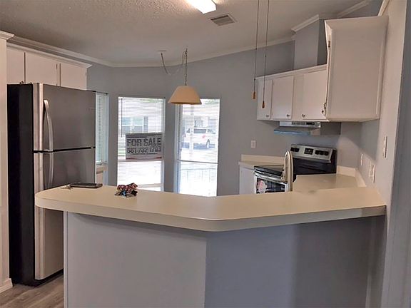 2nd image of 887 Sun Acres Ln #887
