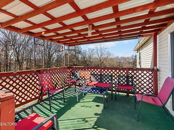 4th image of 112 Kerri Dr