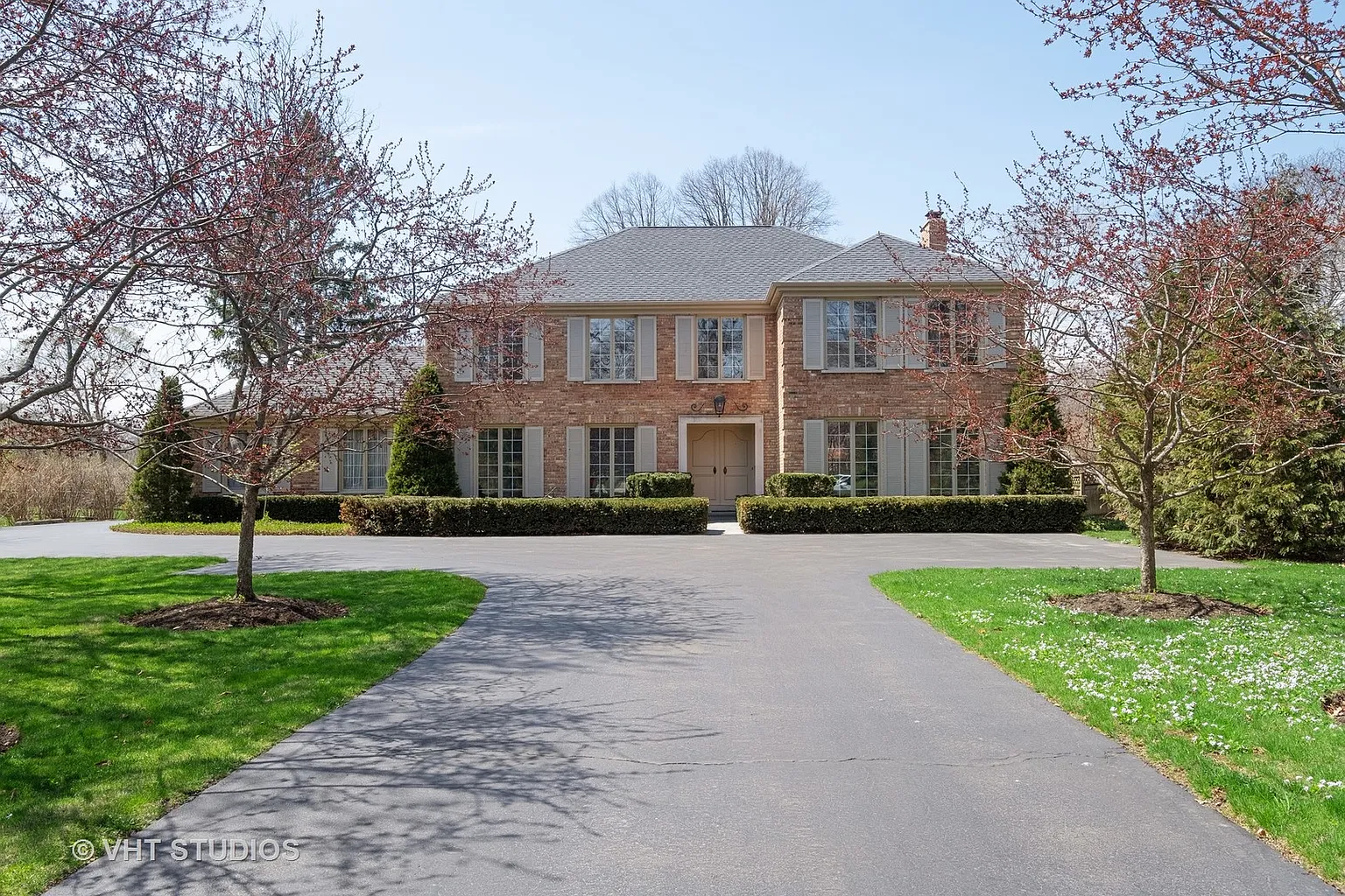 530 Lexington Dr photo 1