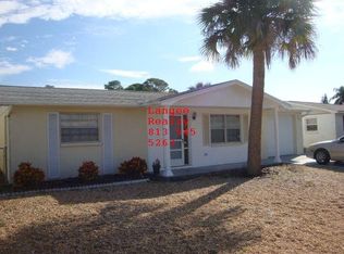 10032 Kingswood Ln, Port Richey, FL 34668