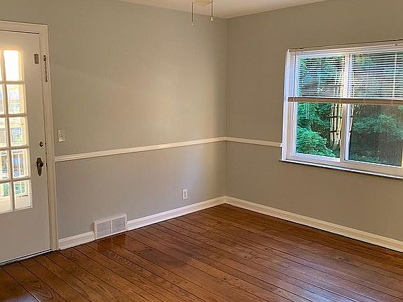 5th image of 1125 Covedale Ave
