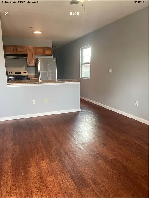 2 bed, 1000 sqft, $900 — Photo 2