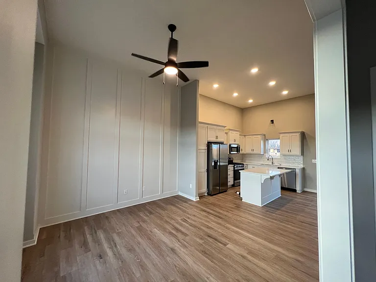 16196 Giorgia St — Photo 11