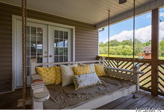 Image 4: Back Porch