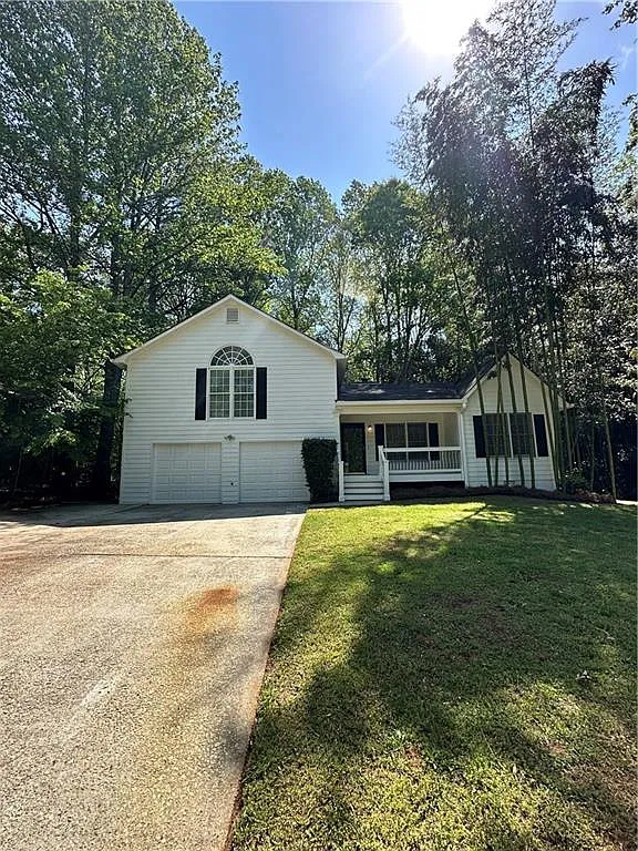 3 bed, 2.0 bath, 1378 sqft, $1,895 — Photo 3