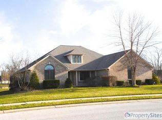 6695 E Ridgeway Dr, Mooresville, IN 46158