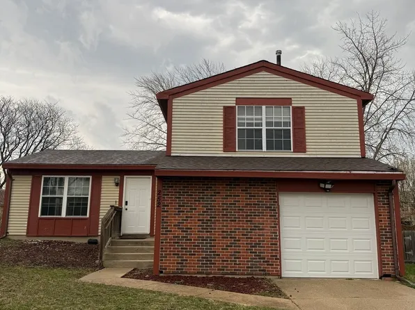 252 Yellow Pine Dr, Bolingbrook, IL 60440