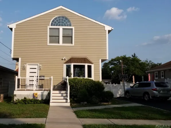 128 Randolph Ave, South Plainfield, NJ 07080