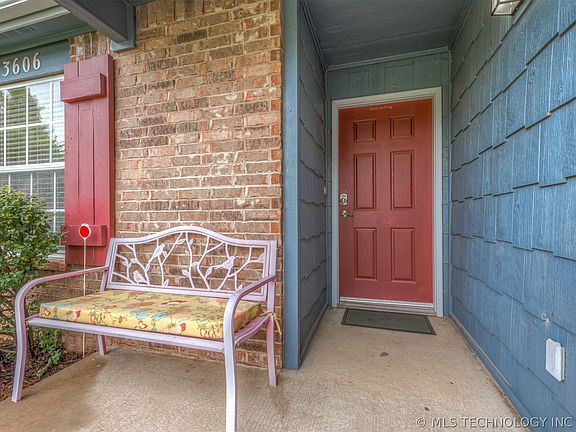 4th image of 3606 E Berkeley St