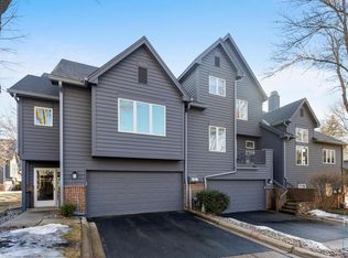 2201 Sherwood Ct, Minnetonka, MN 55305