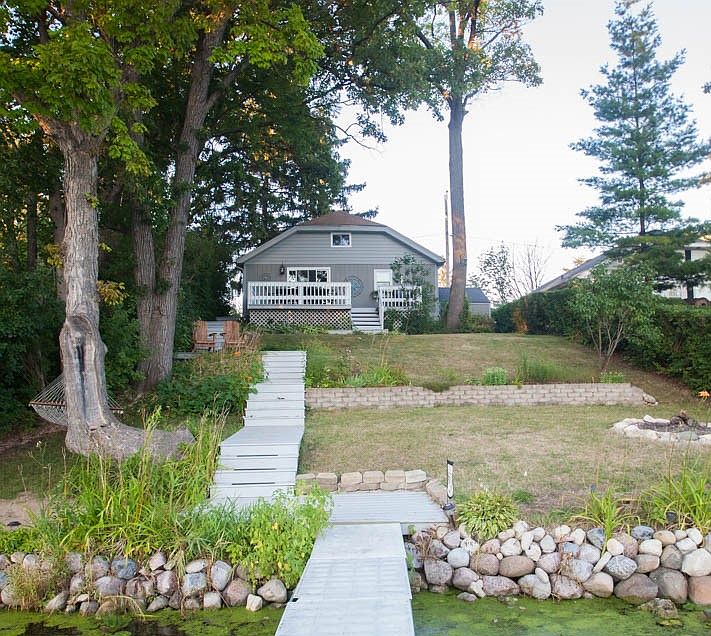 1st image of 5638 Peninsula Dr