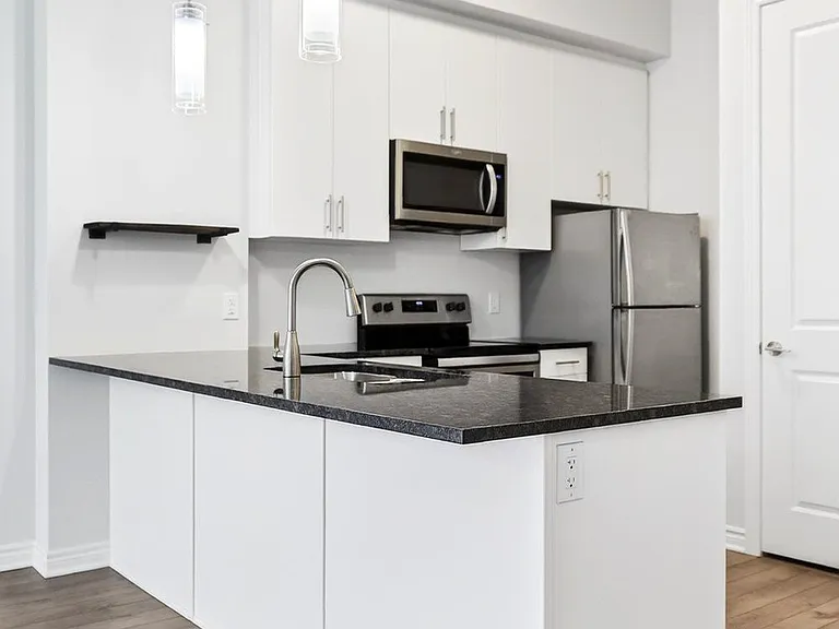150 Oak Park Blvd #503 — Photo 12