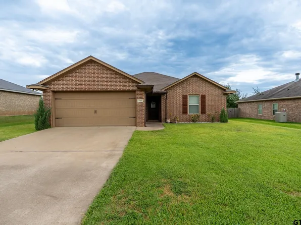 948 Redbud Ln, Bullard, TX 75757