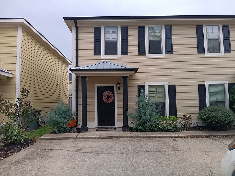 1st image of 1702 Mignonette Ln #D