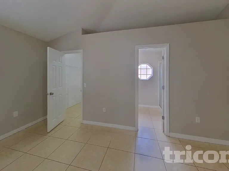 312 Colony Ct — Photo 7