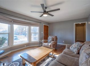 6104 E 136th St, Grandview, MO 64030