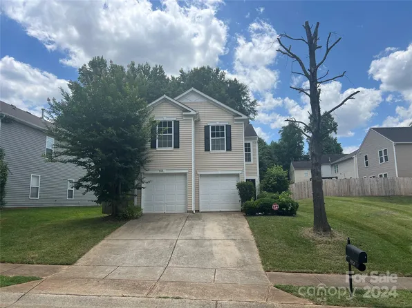 5114 Vanhoy Ln, Charlotte, NC 28269