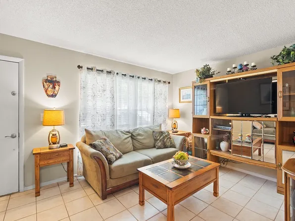 2800 Indian River Blvd #2S, Vero Beach, FL 32960