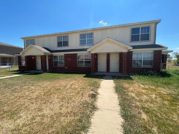 3rd image of 204 Meadowview Ln #D