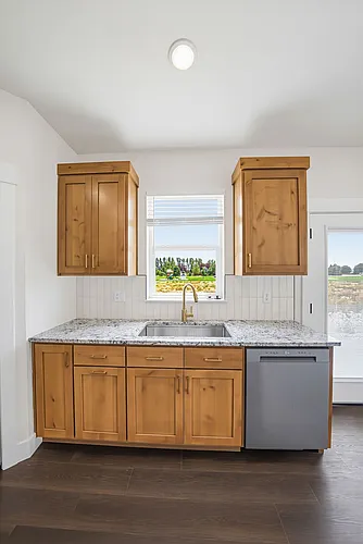 445 E River Ln Photo 1