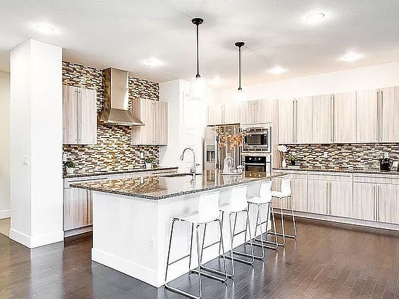 5th image of 8372 E Beekman Pl