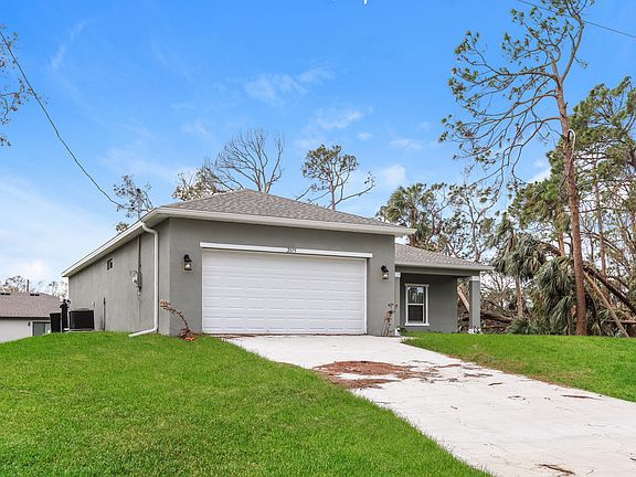 4th image of 2075 Ivor Ave