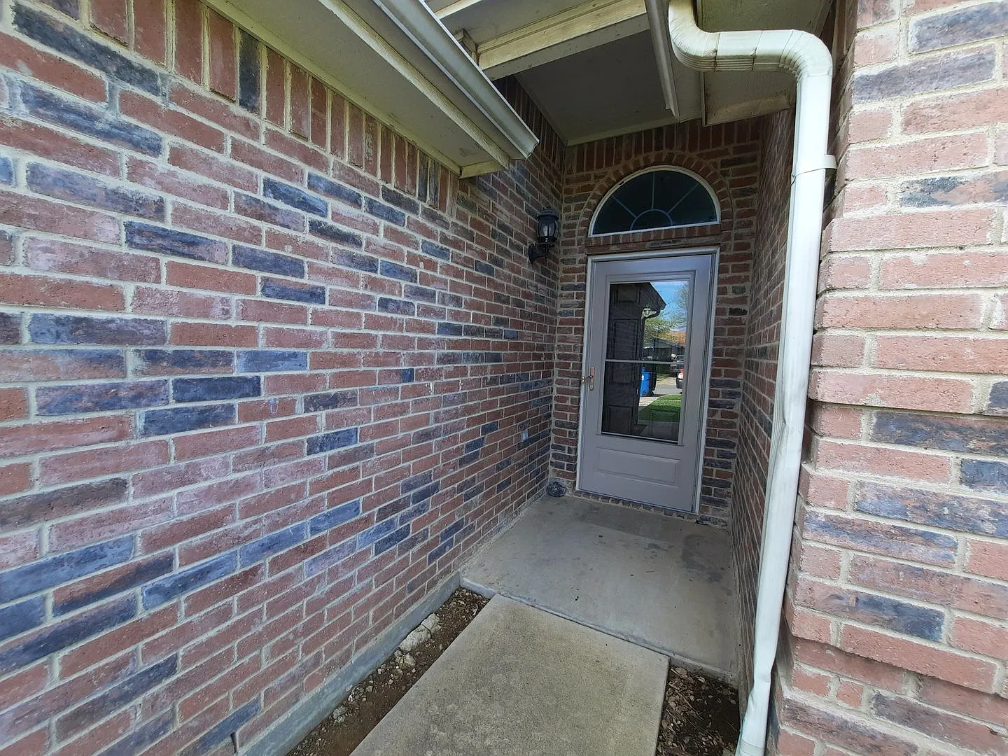 Beautifully Updated 3-Bedroom Home in Hutchins, TX — Photo 4