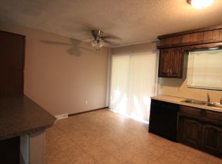 2522 NW 6th St, Blue Springs, MO 64014