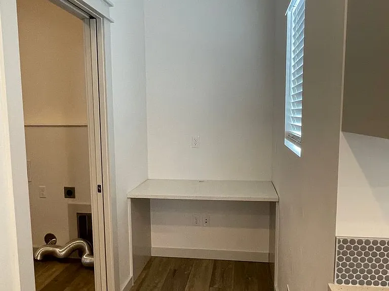 5899 N Lakeshore Way — Photo 5