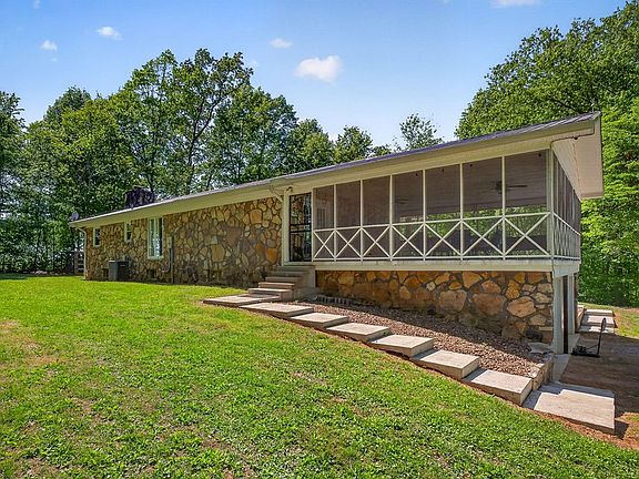 39th image of 214 Boyd Creek Rd