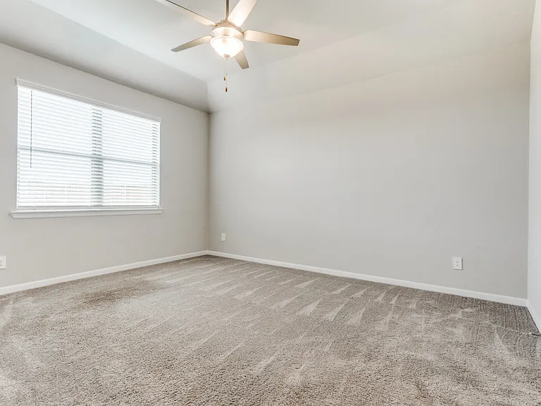 5427 Big Thicket Ln — Photo 4