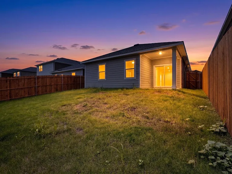6086 Mojave Dr — Photo 42