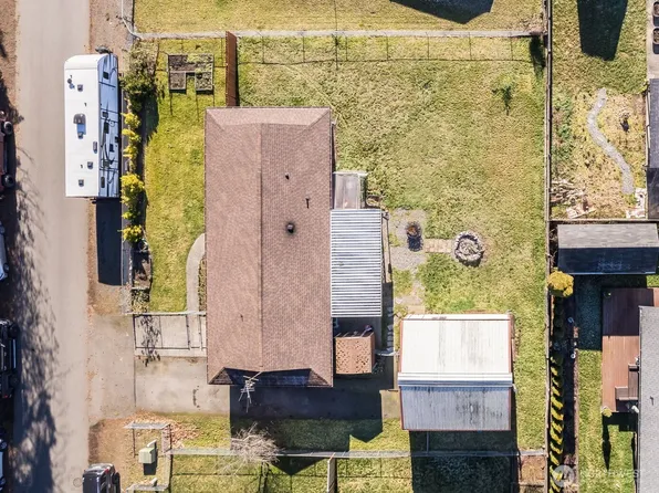 310 Hopkins Drive, Carbonado, WA 98323