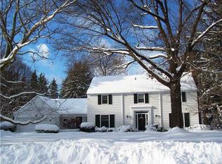 161 Whitewood Ln, Rochester, NY 14618