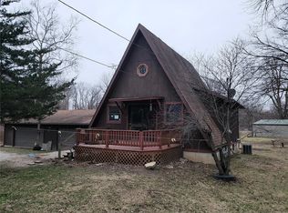 83 Circle Dr, Cottage Hills, IL