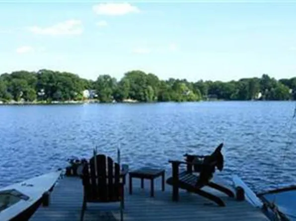 299 Lake Dr APT 1, Lake Peekskill, NY 10537