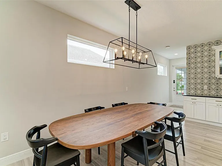 1079 Waterline Ct — Photo 12