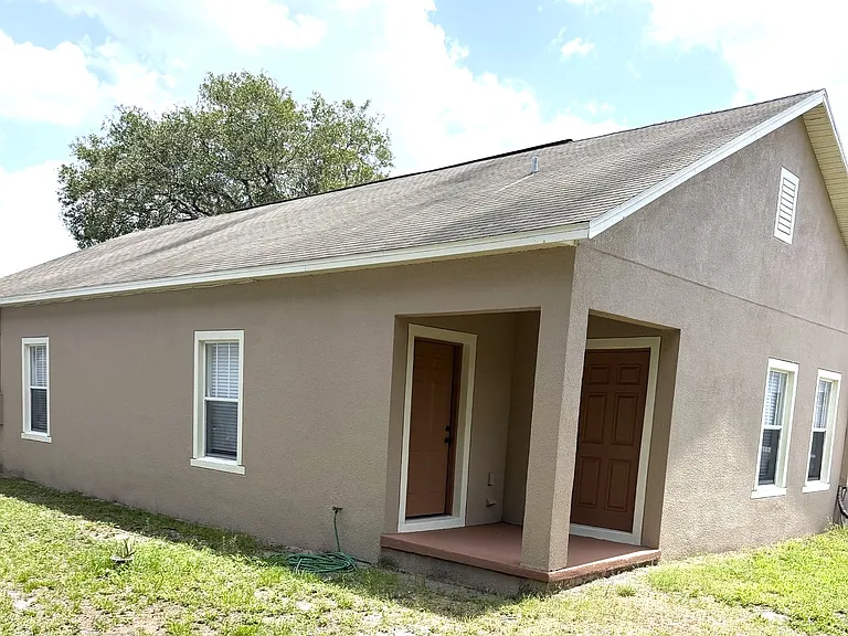307 E Kirby St — Photo 17