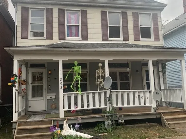 203-205 Maple St, Kittanning, PA 16201