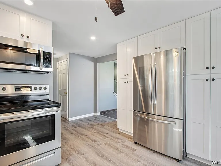 235 Robert Dr #LEFT SIDE — Photo 7
