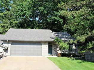 700 Deerview Ln #38, Morrison, IL 61270