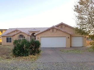 1051 W Diamond Valley Dr, Saint George, UT 84770