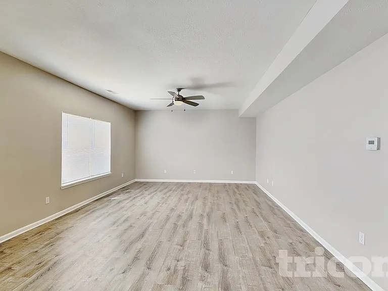 176 Heartwood Hl — Photo 2