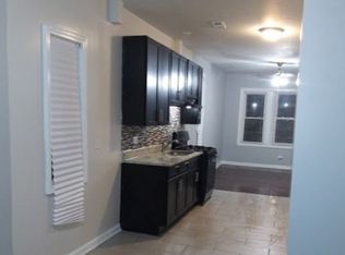 Brandon_8253, Chicago, IL 60617