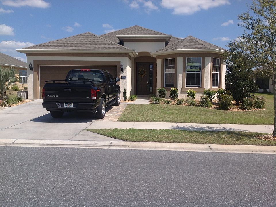 Priced to Sell,Gorgeous yard