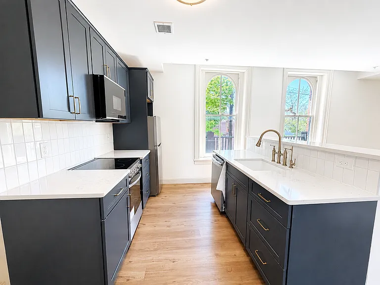 319 Connecticut St #3 — Photo 3