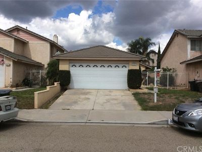2005 Cluster Pine Rd, Colton, CA, 92324