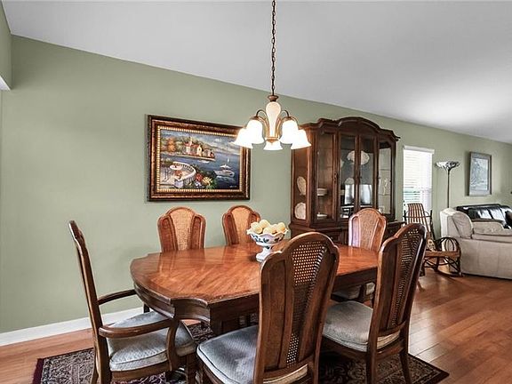 4th image of 33816 Terragona Dr