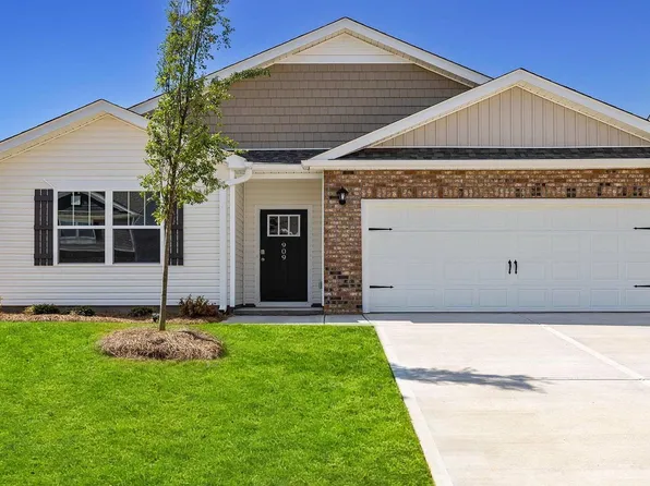 909 Pineland Dr, Woodruff, SC 29388